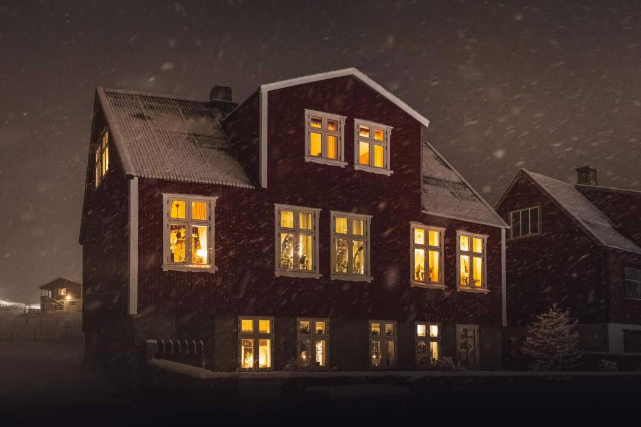 Hotel Heima I Stovu Hvalba Esterno foto