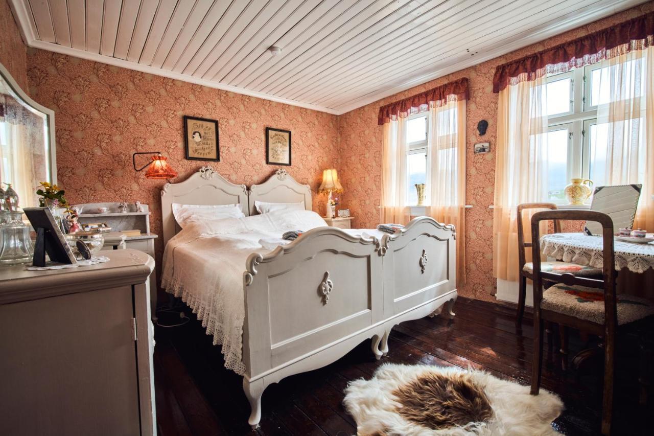 Hotel Heima I Stovu Hvalba Esterno foto
