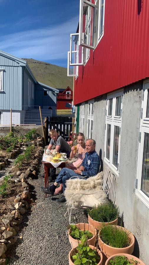 Hotel Heima I Stovu Hvalba Esterno foto